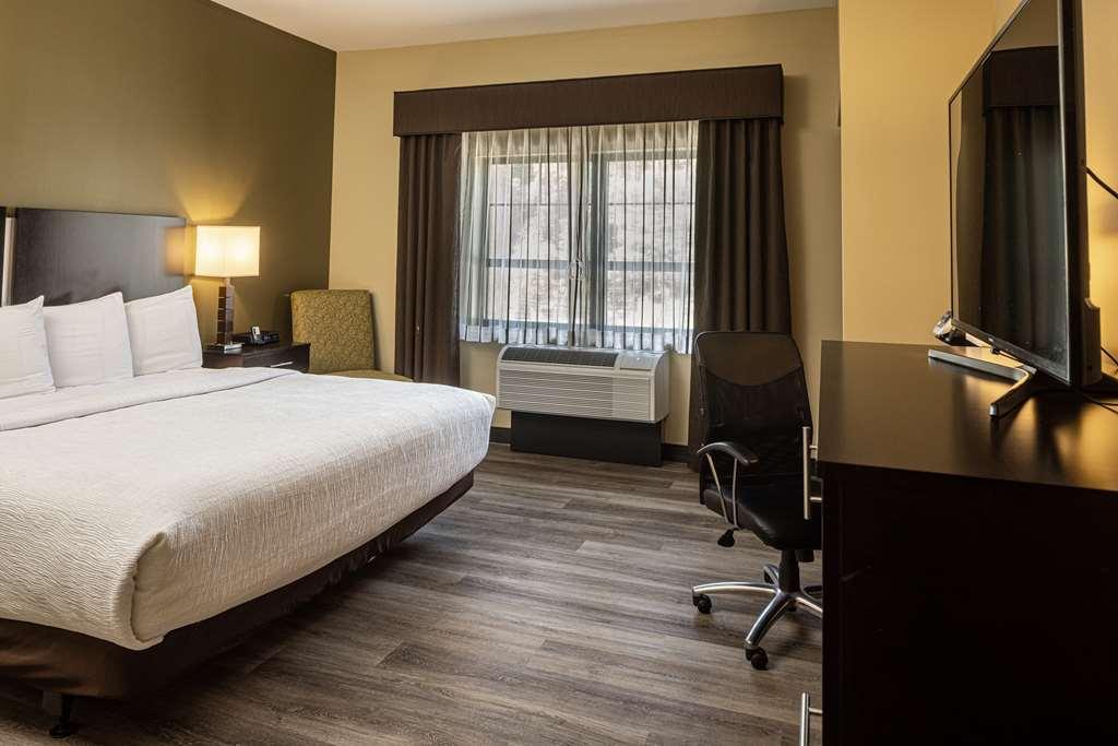 Best Western Plus Franciscan Square Inn & Suites Steubenville Szoba fotó