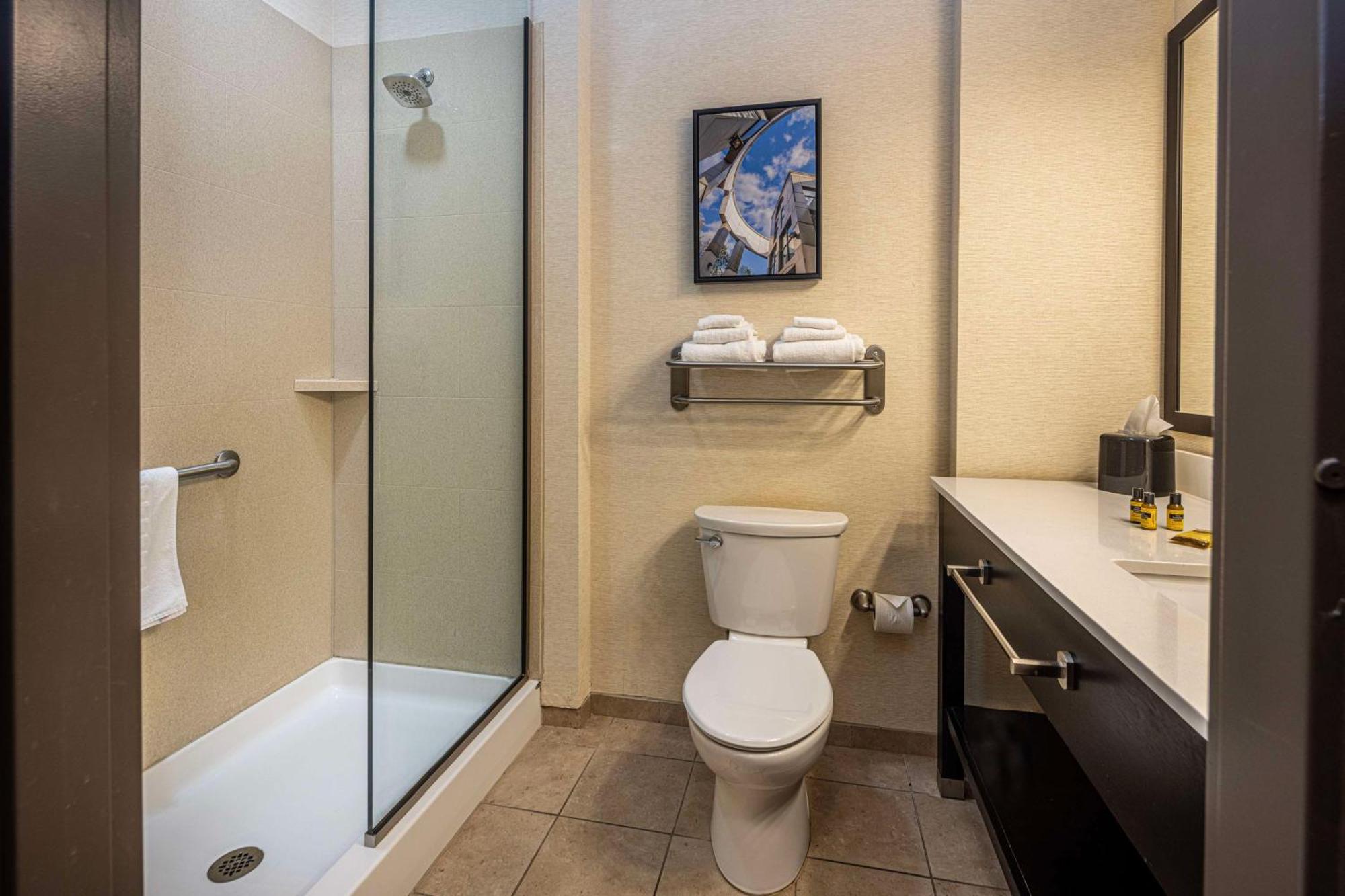 Best Western Plus Franciscan Square Inn & Suites Steubenville Kültér fotó